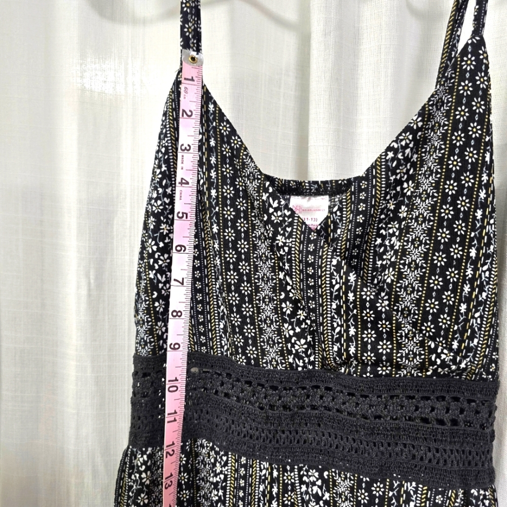 2/$30 Black Floral Jumpsuit Crochet Detail Side Leg Slits Women Sz L (11-13) - Picture 7 of 16
